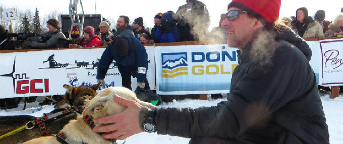 Dan with the leaders at the start of Iditarod.